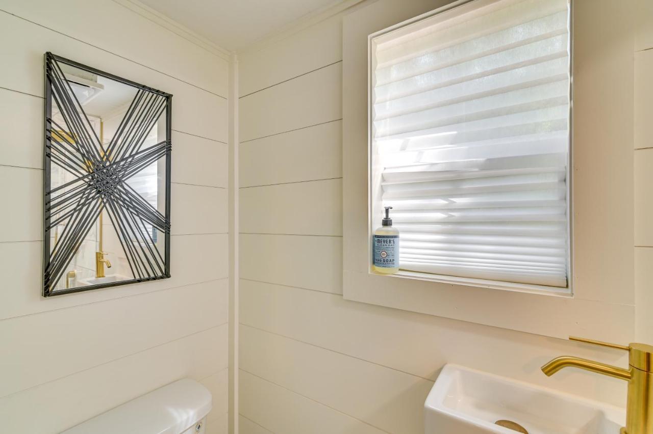 Contemporary Starkville Tiny Cabin 3 Mi To Msu! Екстер'єр фото